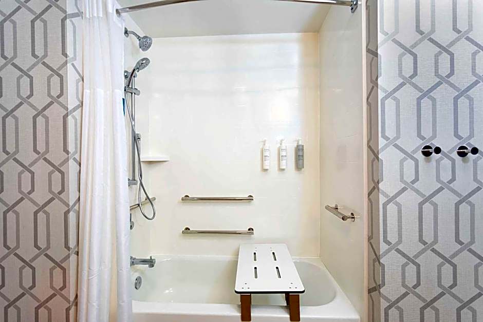 Hampton Inn Marianna I-10