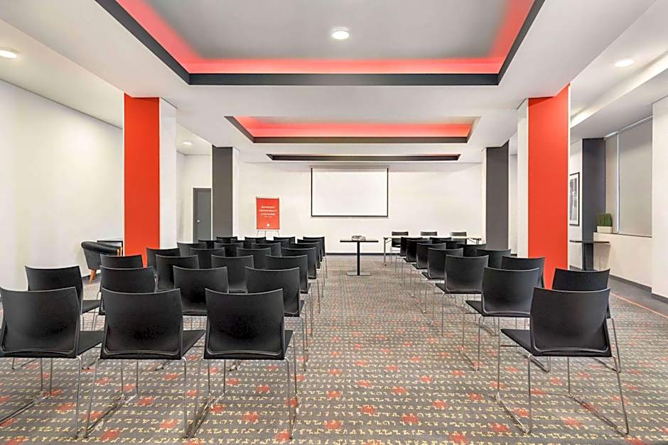 Vienna House Easy By Wyndham Airport Bucharest