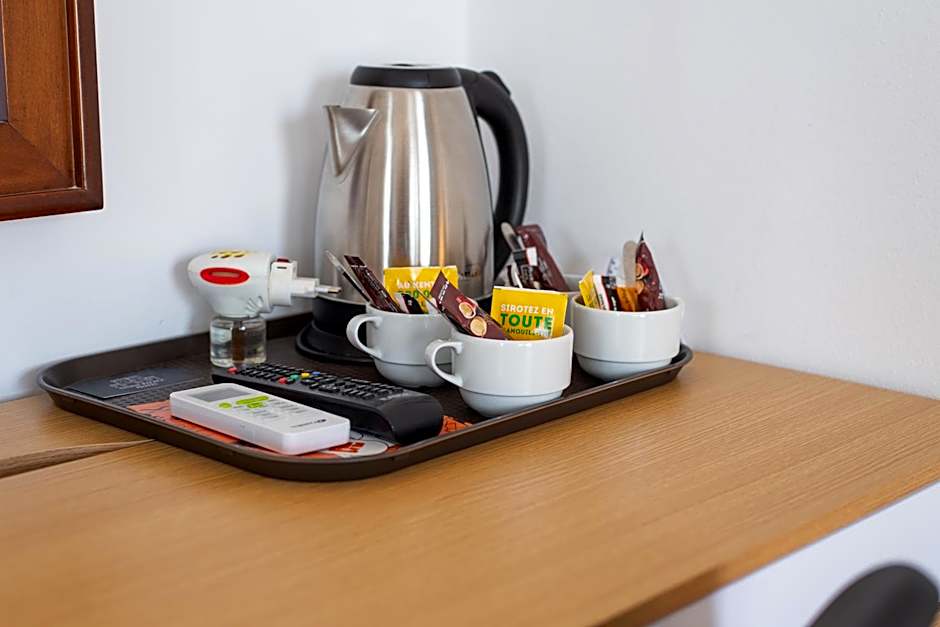 Stone Palace Hotel Near Athen's Airport Free Shuttle From and to Athen's Airport