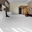 Best Western Plus Brooklyn Bay Hotel