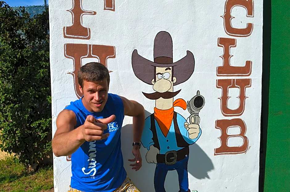 Tonga Tower Design Hotel & Suites