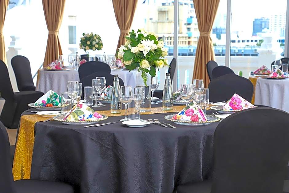 Sentrim Castle Royal Hotel