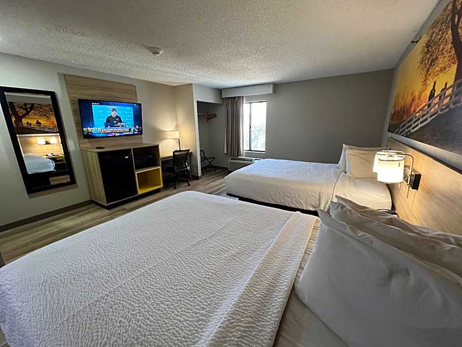 Days Inn by Wyndham Tulsa Central
