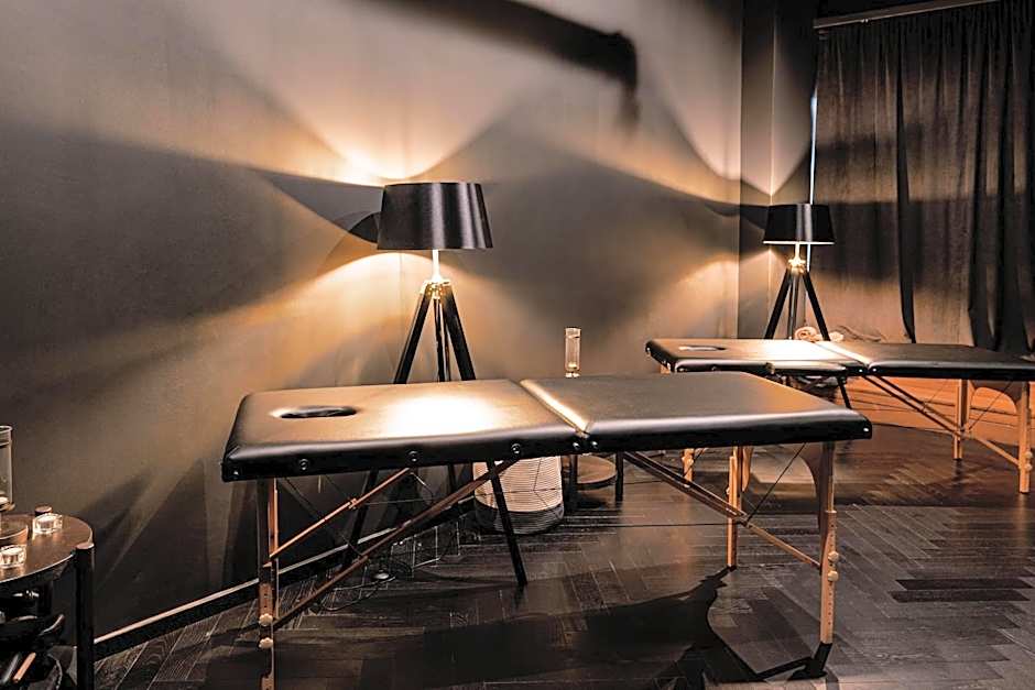  Skylark, Aluma Hotel & Resort