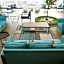 Palette Georgetown Formerly WoW Hotel