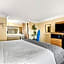 Travelodge by Wyndham San Clemente Beach