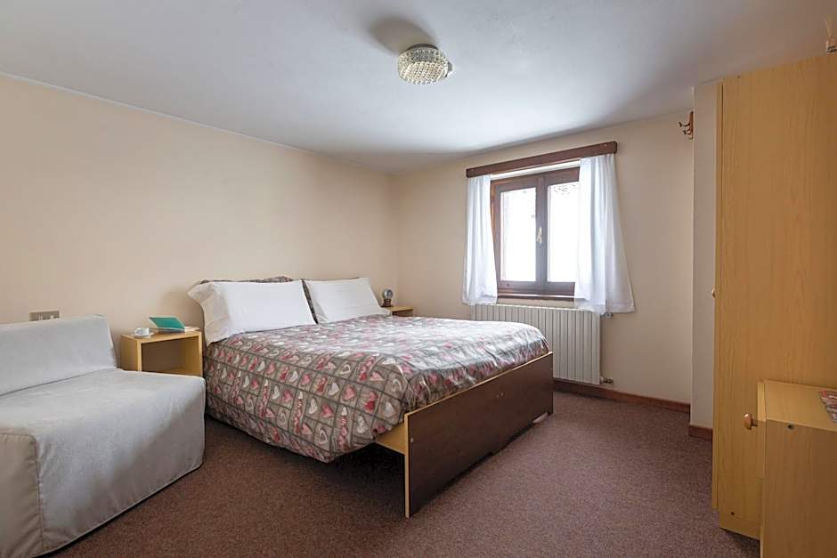 Hotel Meublè Adler - Rooms & Mountain Apartments