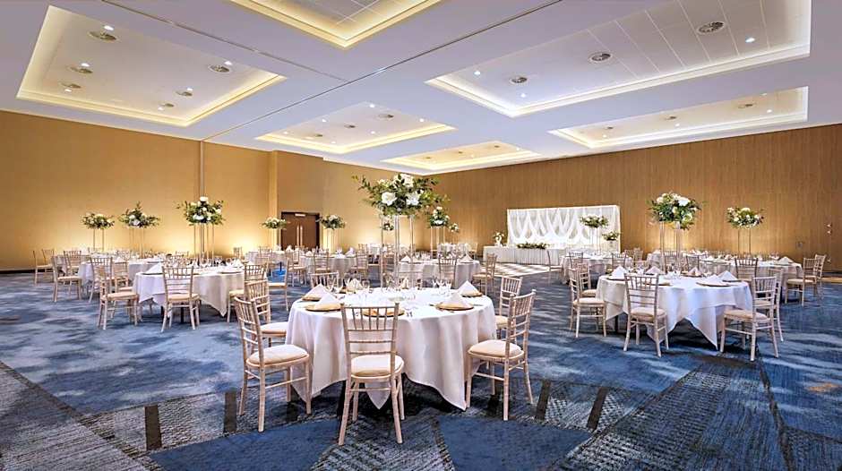 DoubleTree By Hilton Hull