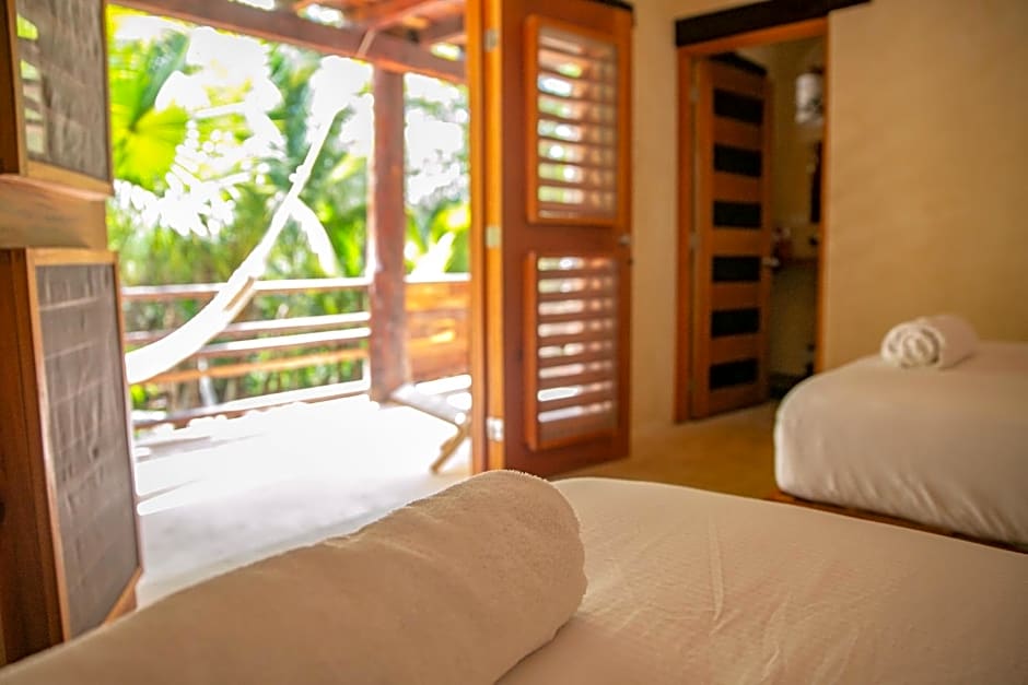 Hotel Buenavista Bacalar Jungle Experience