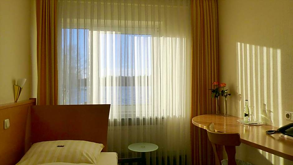 Restaurant und Hotel Zum Weissen Ross