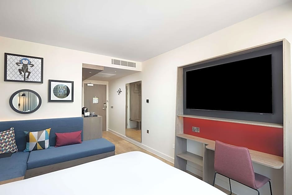 Hampton By Hilton London City