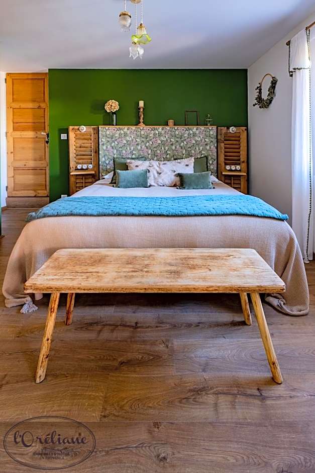 CHAMBRES D'HÔTES L'Oréliane en Provence Adults Only