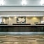 La Quinta Inn & Suites by Wyndham DFW Airport South/Irving