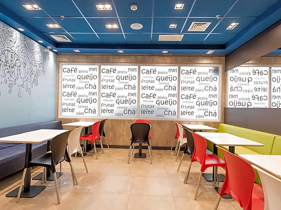 Ibis Budget Santos Gonzaga