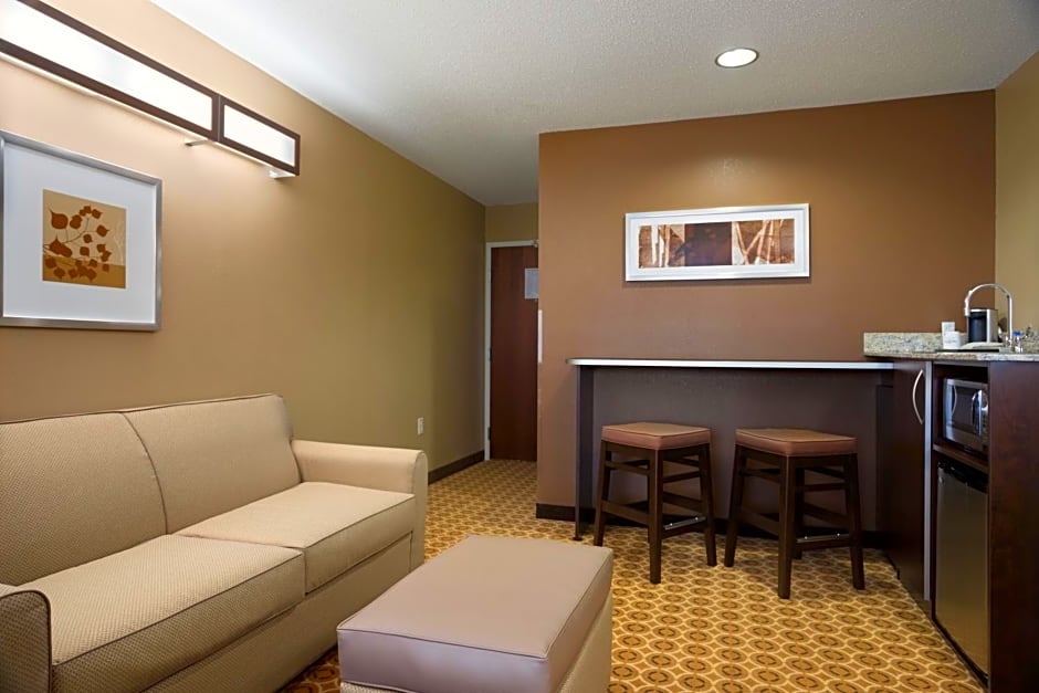 Sonesta Essential Fairmont