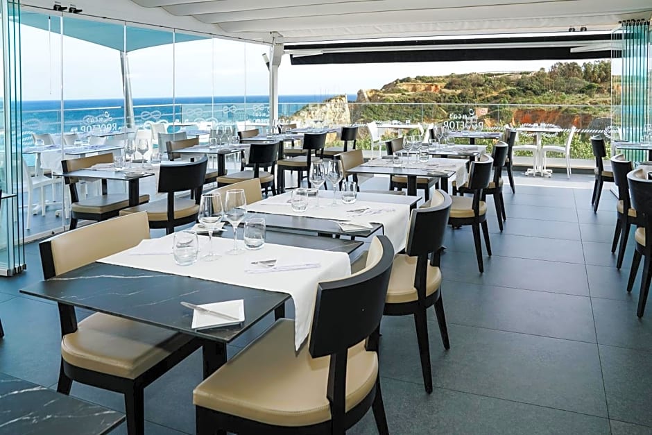 Carvi Beach Hotel