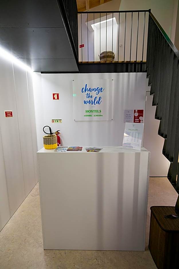 Change The World Hostels - Coimbra - Almedina