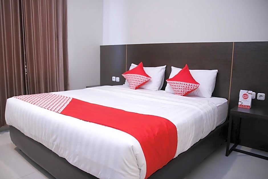 OYO 1006 Azzahra Guest House