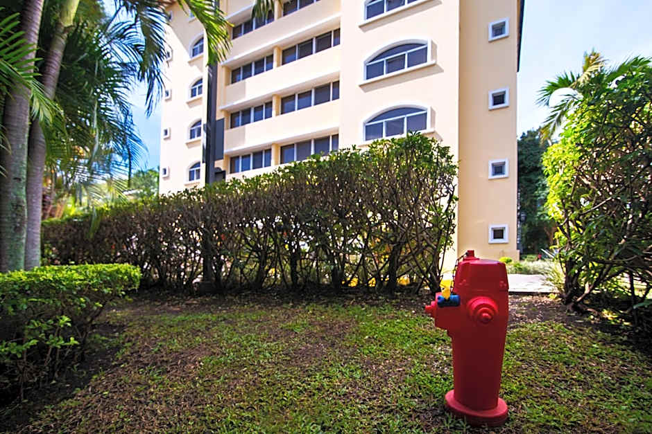 Apartotel & Suites Villas del Rio