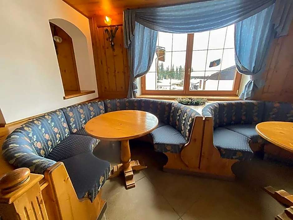 HOTEL VILLA AURORA