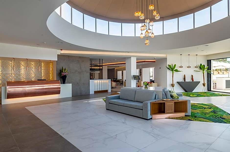 Regency Salgados Hotel and Spa