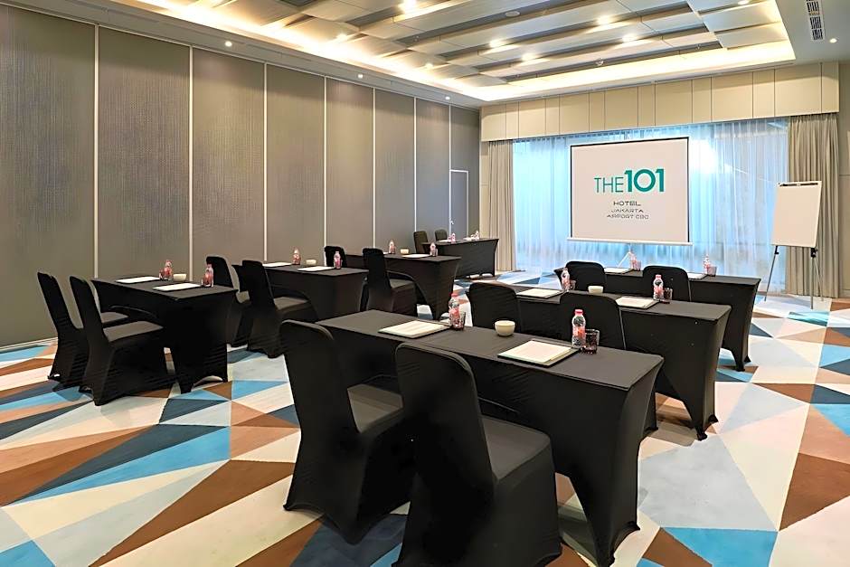 THE 1O1 Jakarta Airport CBC