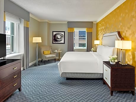 Signature View Corner King Room - High Floors