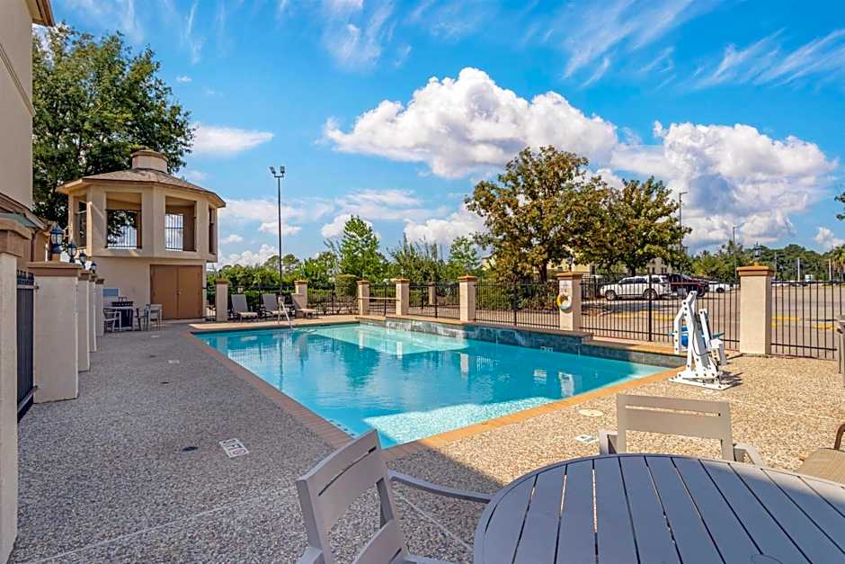 Best Western Plus North Houston Inn & Suites