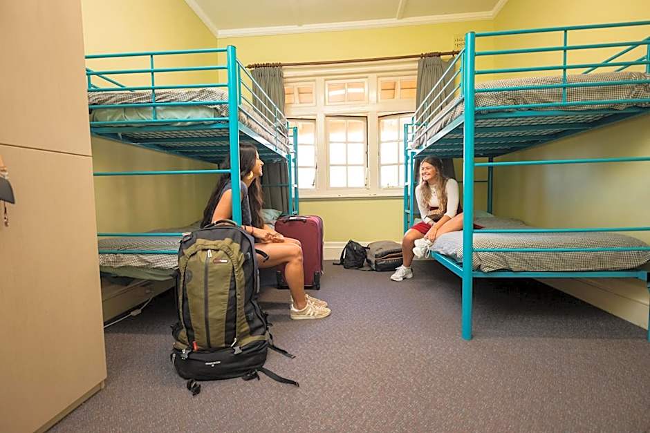 Newcastle Beach YHA Hostel