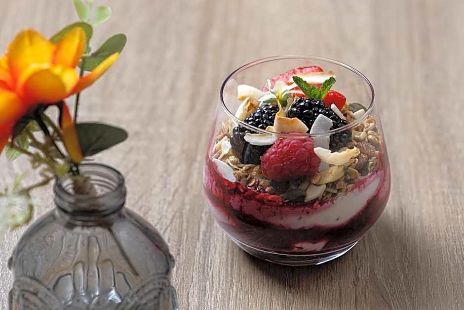 Courtyard By Marriott London City Airport