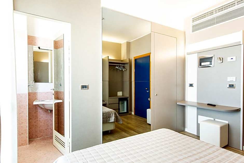 Hotel Baltic Riccione-Fronte Mare