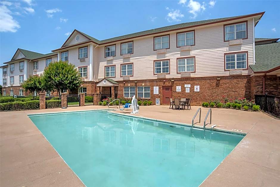 Best Western Plus Bessemer Hotel & Suites