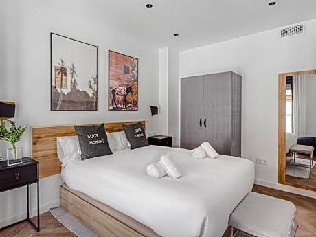 One-Bedroom Apartment XL