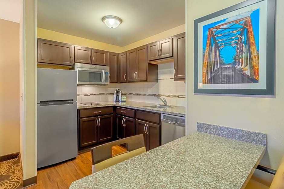 Landmark Suites - Williston