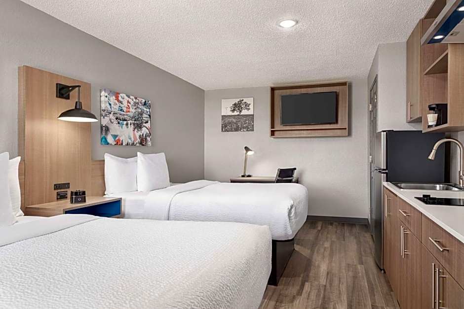 Photo 1 of 7 of Studio with Two Double Beds and Kitchenette - Non-Smoking