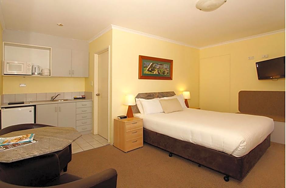 Photo 1 of 4 of Queen Room with Kitchenette