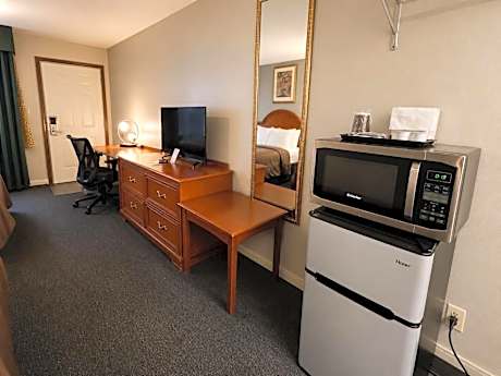 Double Room with Two Double Beds - Smoking