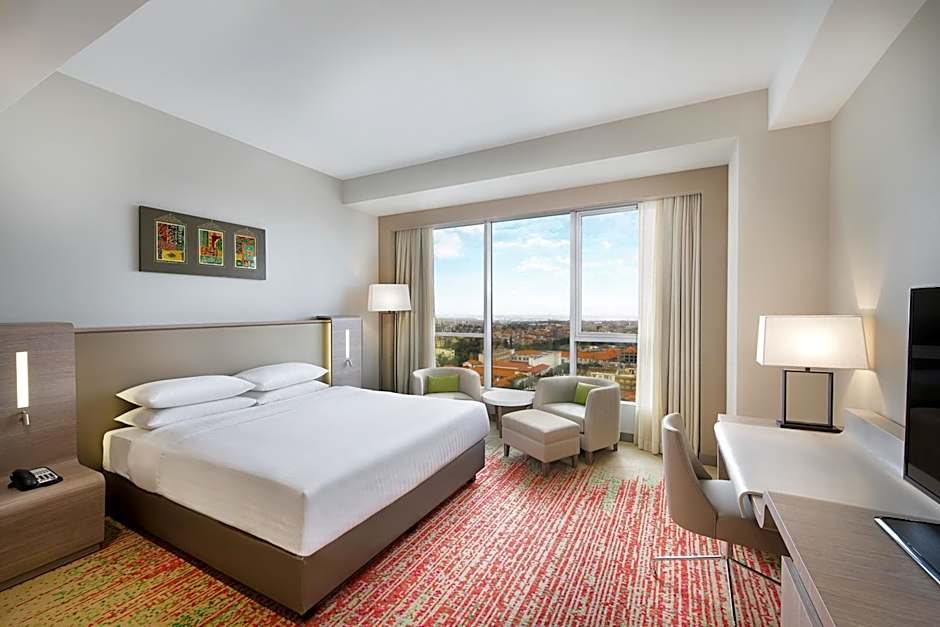 Park Mall Hotel & Conference Center