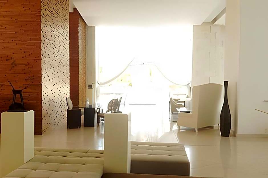 Peninsula Mazatlan 27A