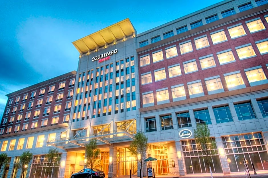 Courtyard by Marriott Greenville Downtown