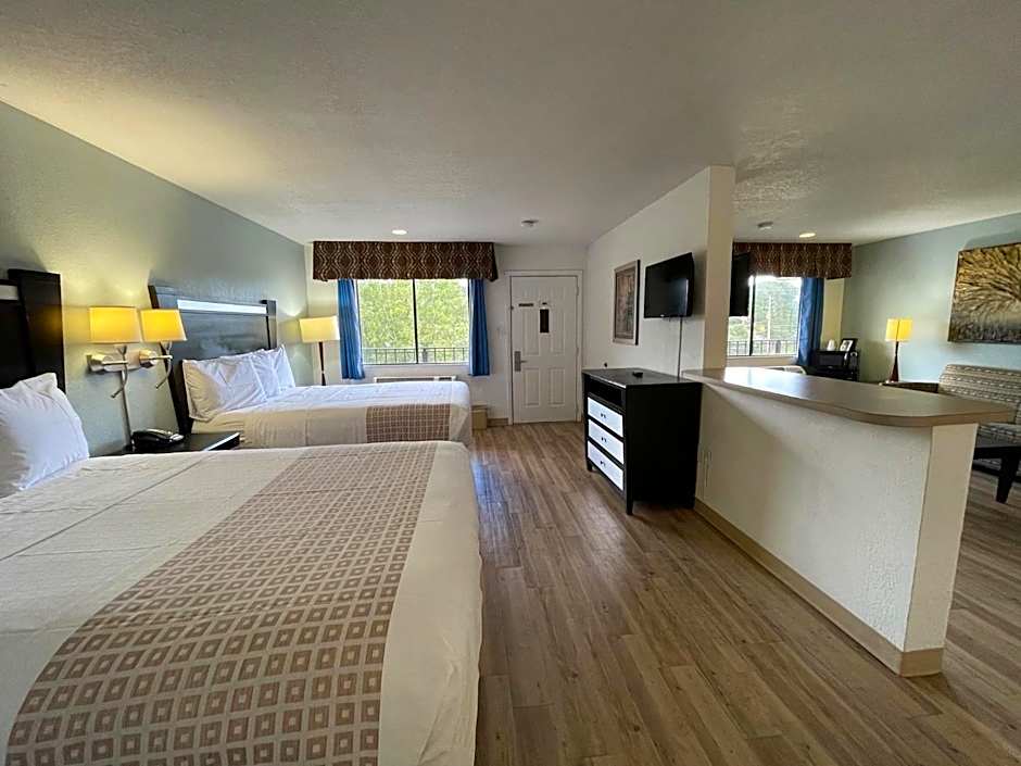 Tricove Inn & Suites