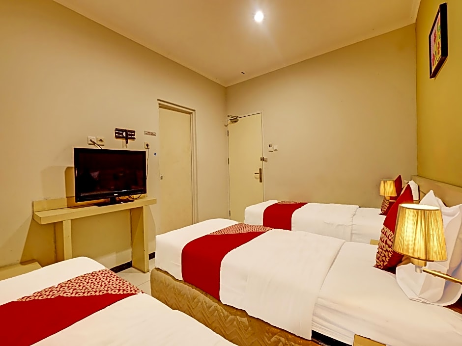 OYO 389 Sky Guesthouse