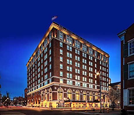 The Yorktowne Hotel, Tapestry Collection by Hilton