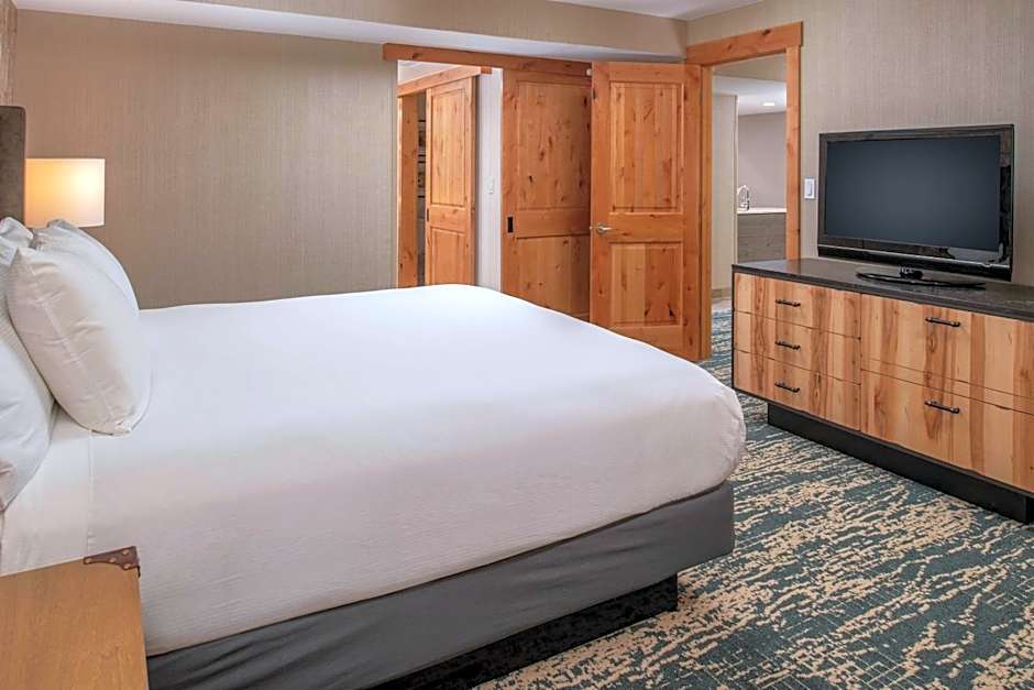 DoubleTree By Hilton Missoula Edgewater