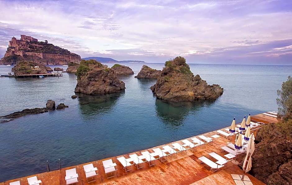 Strand Hotel Delfini