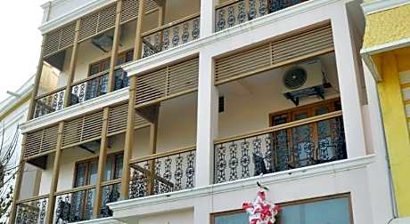 Cours Chabrol A Heritage Hotel By The Sea