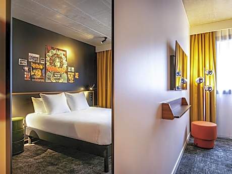 Standard Communicating Family Suite