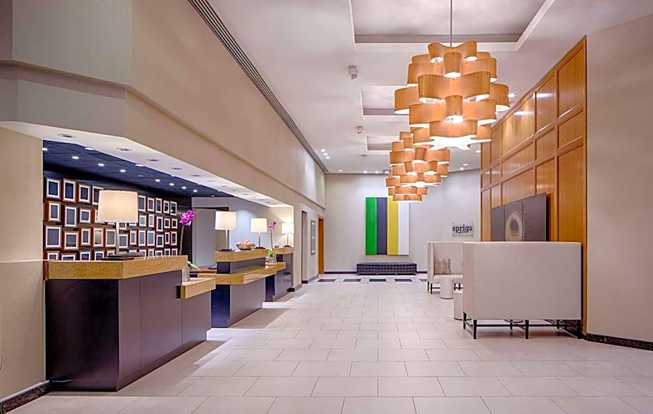 DoubleTree By Hilton Houston Greenway Plaza