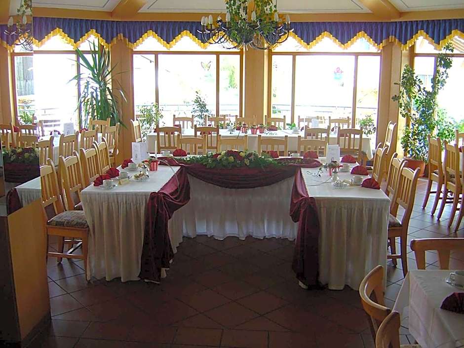 Gasthof-Metzgerei-Pension Schierlitz
