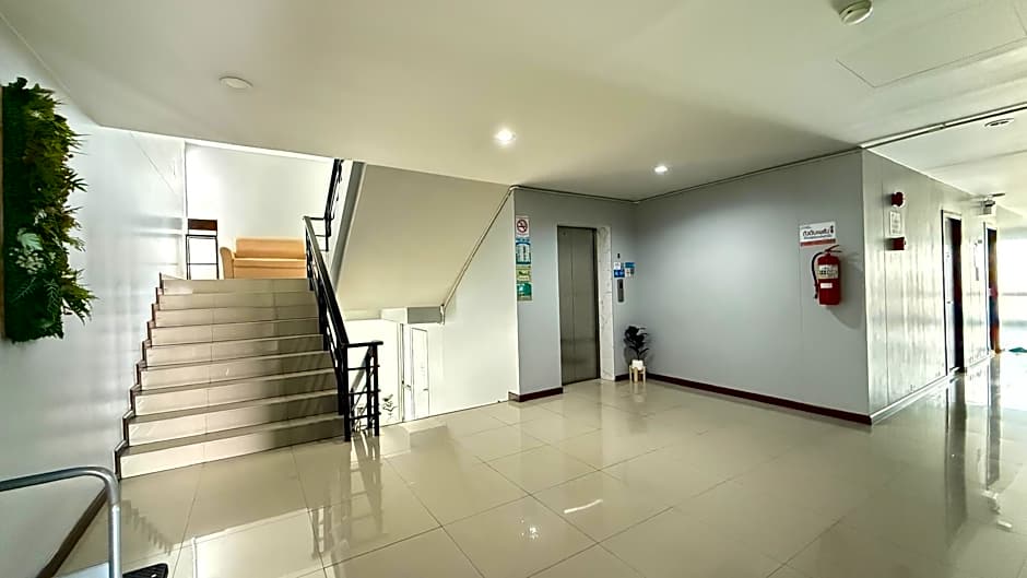 BAAN PAKNAM HOTEL